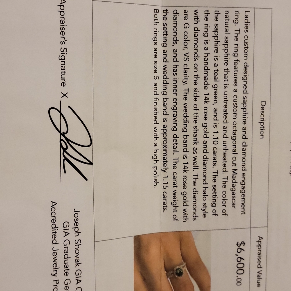 Engagement ring - Picture 3 of 3